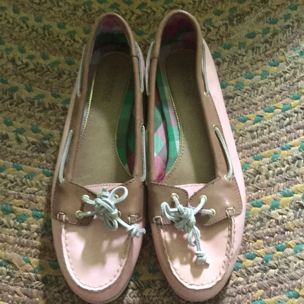 Pink Sperry flats